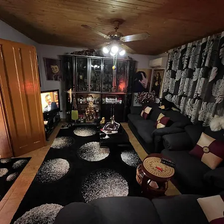 בית נופש Home Shkodra *
